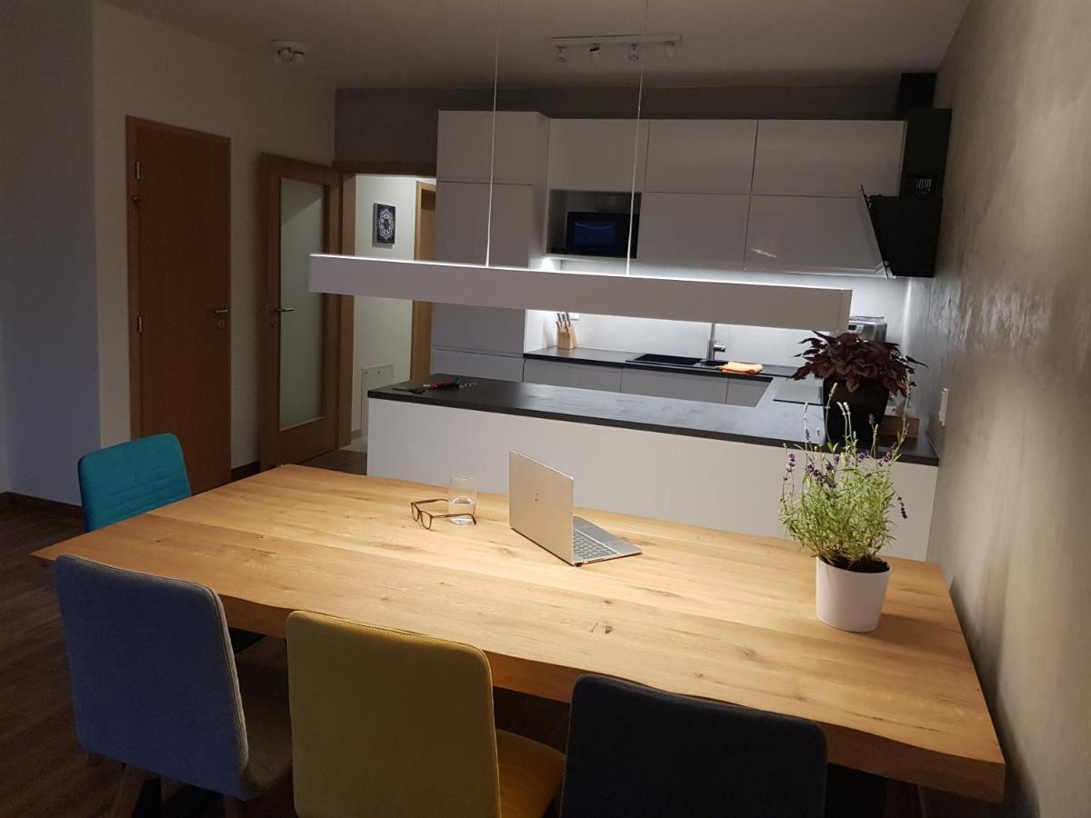 Veritas House Mikulov Eksteriør billede