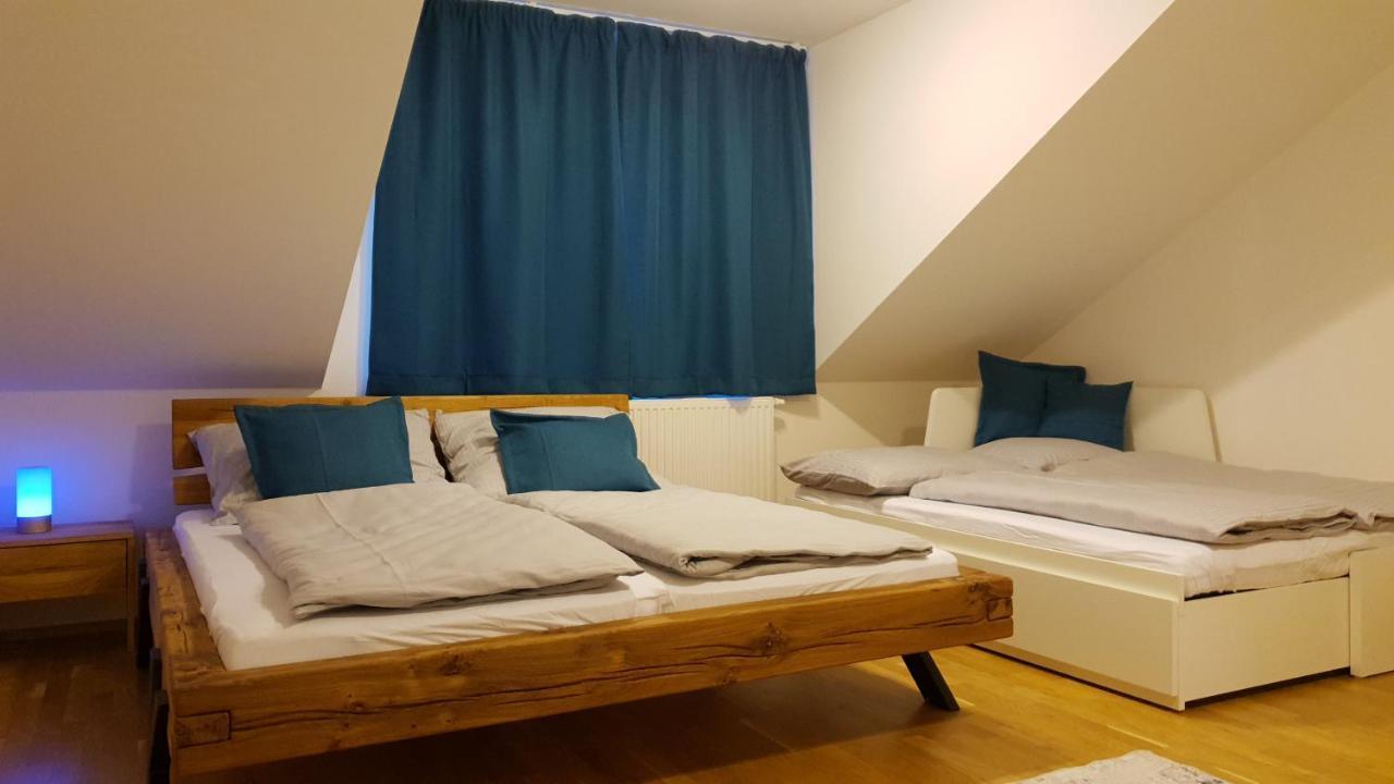 Veritas House Mikulov Eksteriør billede