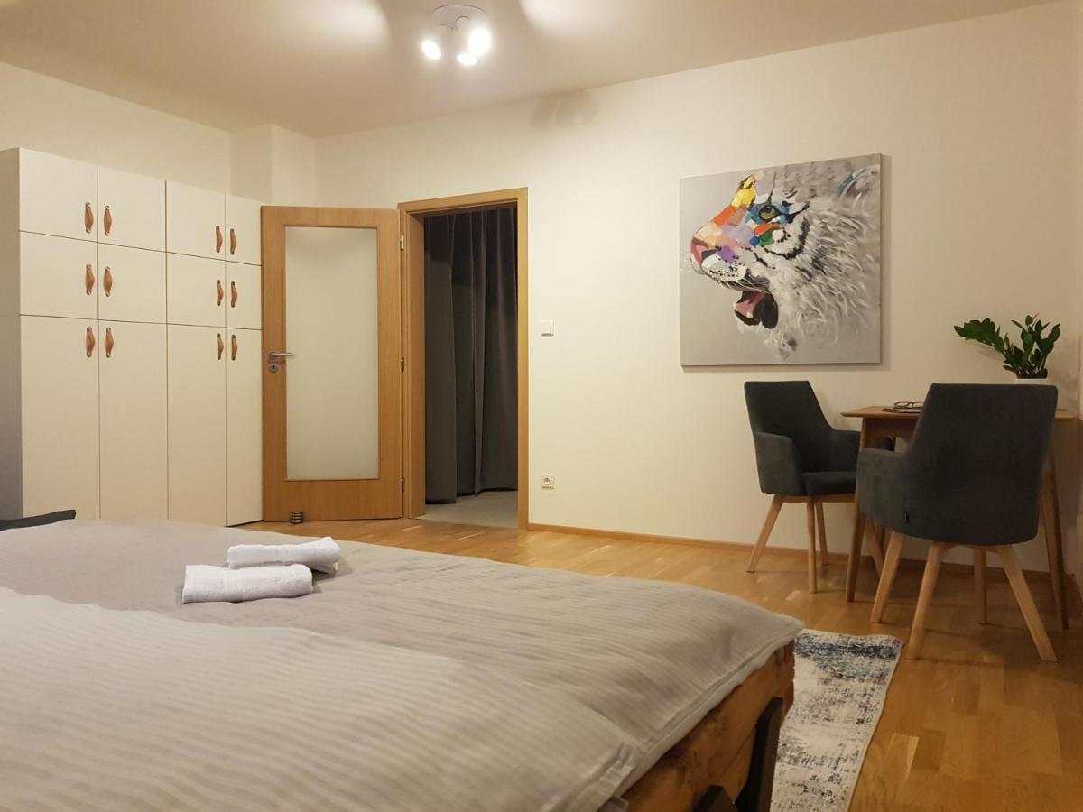 Veritas House Mikulov Eksteriør billede